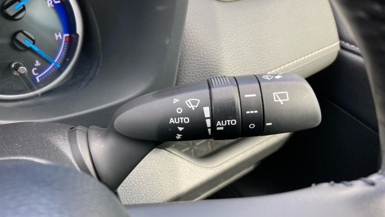 Toyota RAV4 2.5 VVT-i Hybrid Design 5dr CVT Hybrid Estate